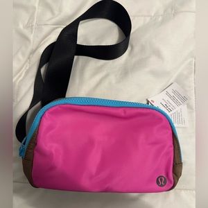Lululemon Everywhere Belt Bag